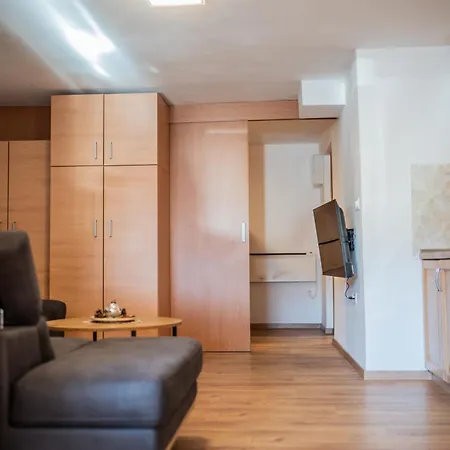 Apartmaji Jezek Kope *